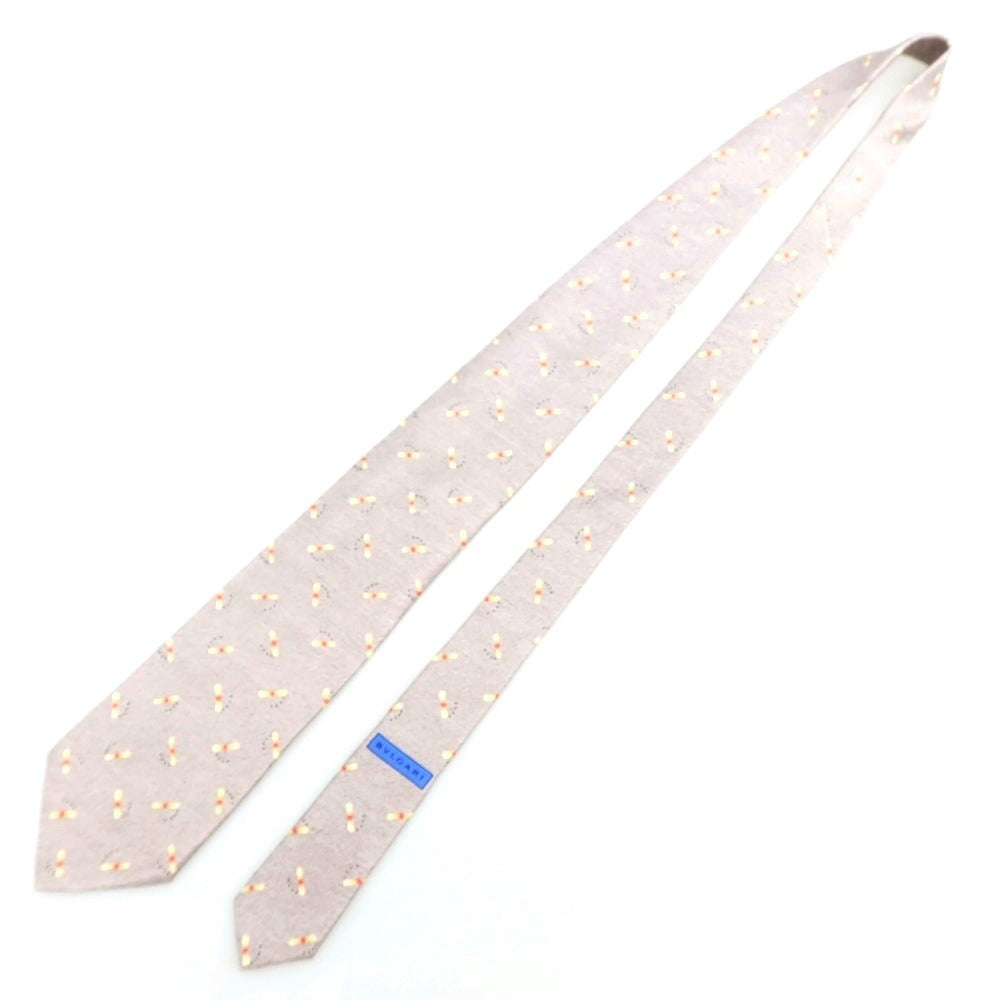 【中古】ブルガリ BVLGARI プリント クワトロピエゲ シルク ネクタイ ライトグレー【 状態ランクB 】【 メンズ 】