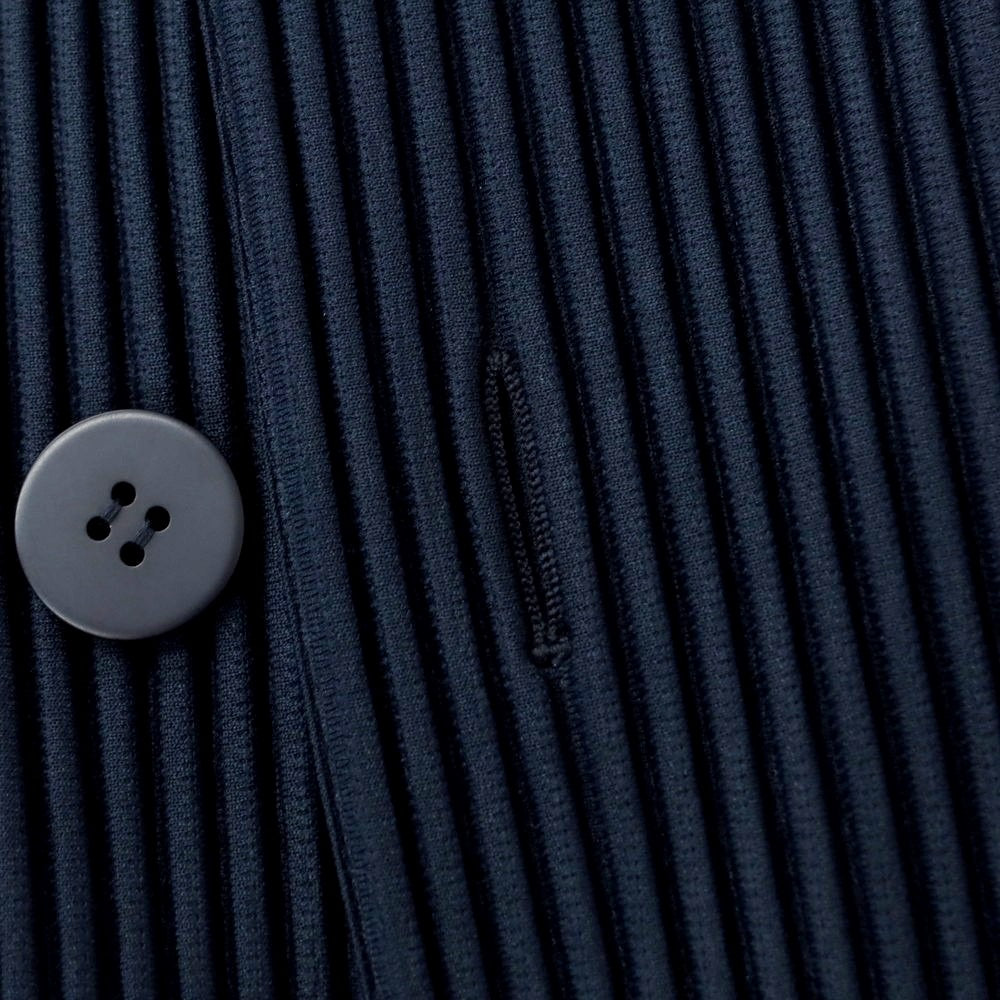 【中古】オム プリッセ イッセイミヤケ HOMME PLISSE ISSEY MIYAKE 2024年秋冬 プリーツ加工 ロングコート ネイビー【 表記なし(L位) 】【 状態ランクA 】【 メンズ 】