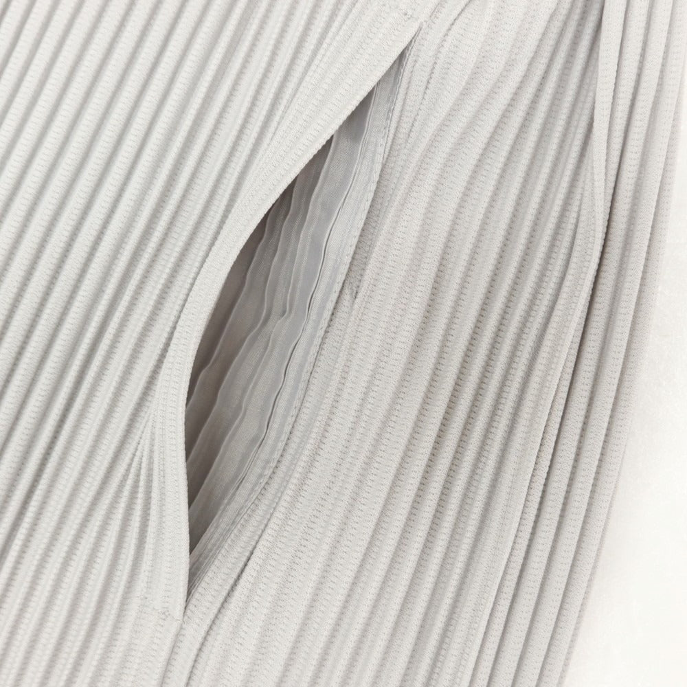 【中古】オム プリッセ イッセイミヤケ HOMME PLISSE ISSEY MIYAKE 2024年秋冬 プリーツ加工 ベスト ジレ ライトグレー【 表記なし(L位) 】【 状態ランクA 】【 メンズ 】