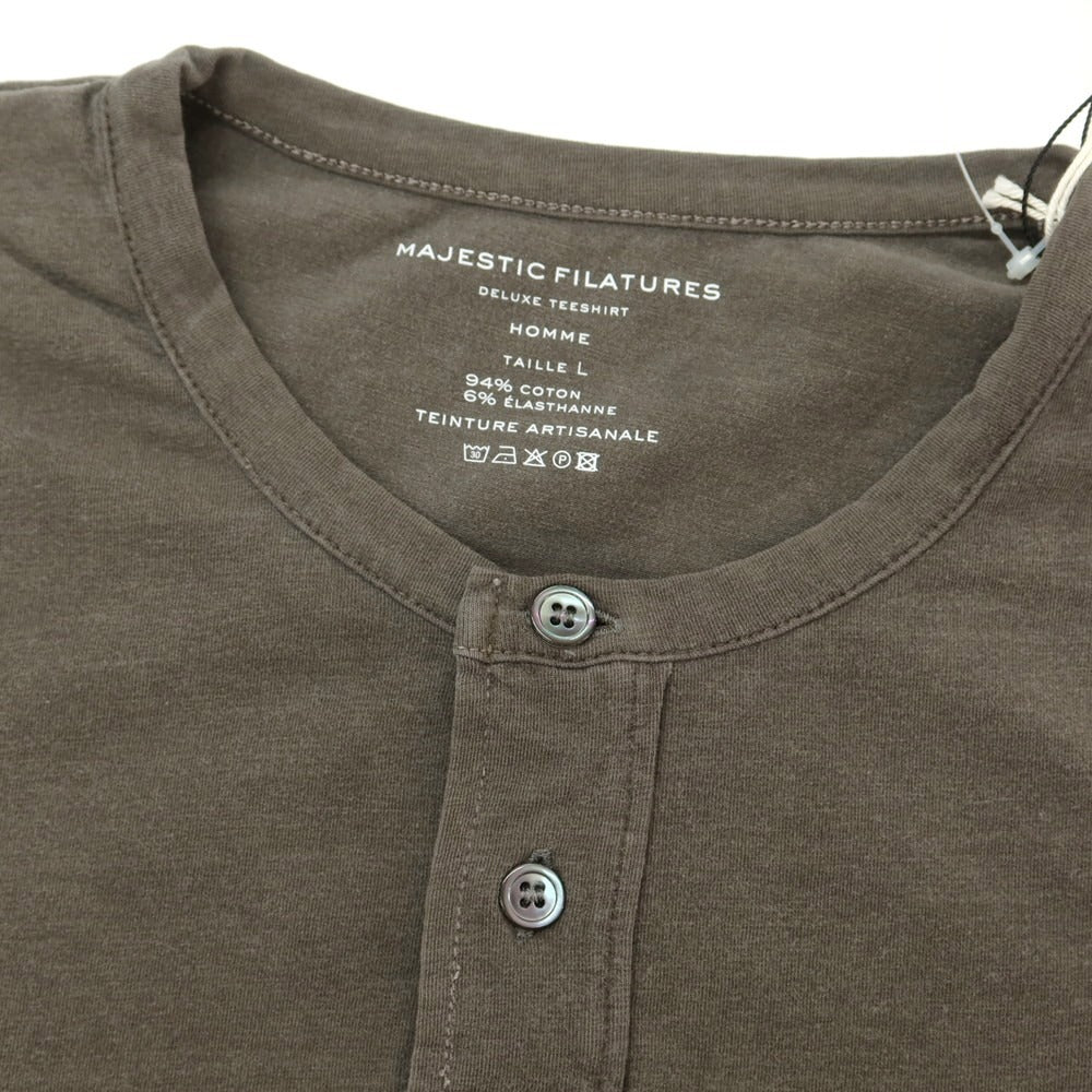 【新品】マジェスティック フィラチュール オム MAJESTIC FILATURES HOMME ストレッチコットン ヘンリ―ネック 半袖Tシャツ グレイッシュカーキ【 L 】【 状態ランクN 】【 メンズ 】
