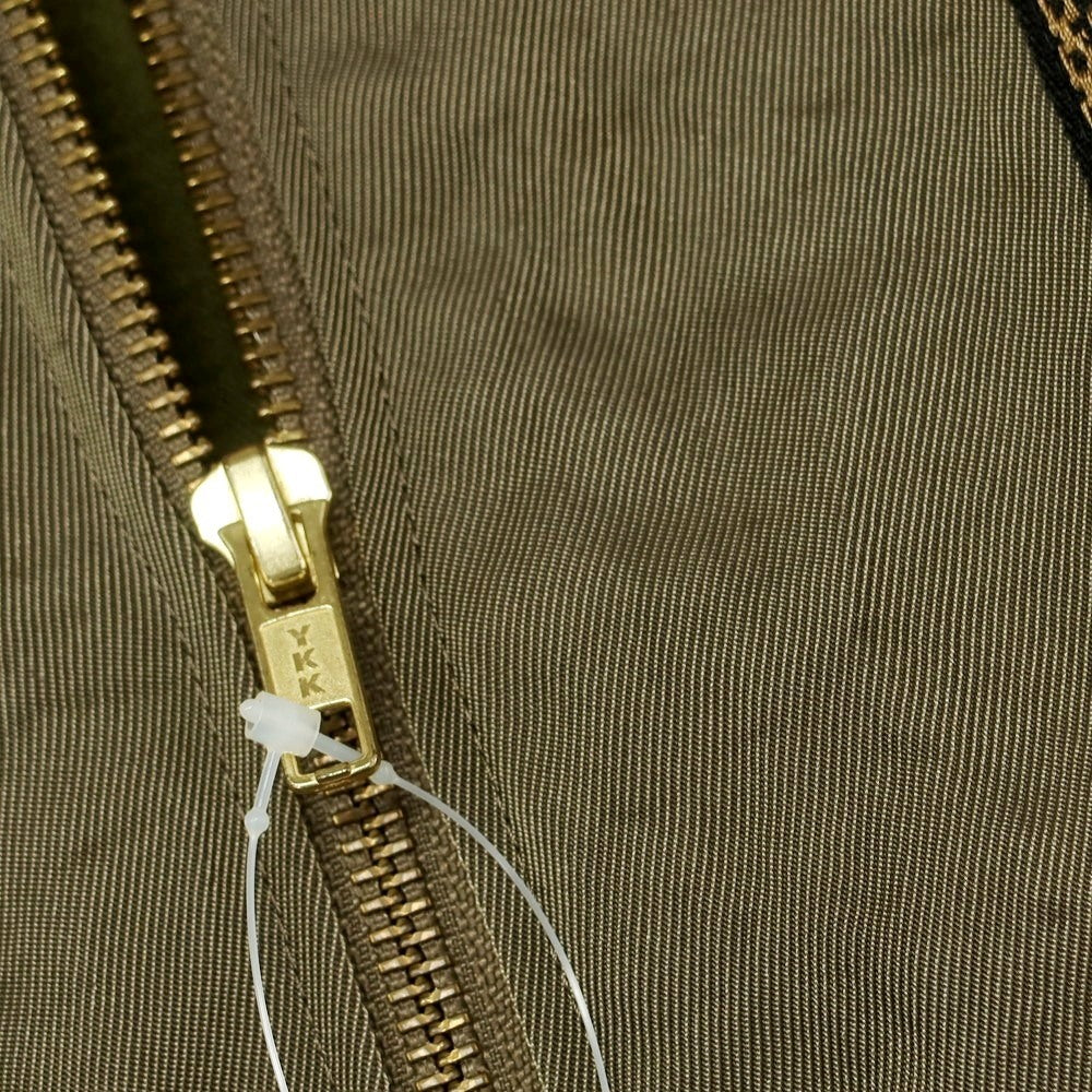 【新品アウトレット】フェノメノン ビヨンド ディスクリプション p.b.d. ナイロン スタンドカラー ジップアップ ブルゾン オリーブカーキ系【 L 】【 状態ランクN- 】【 メンズ 】