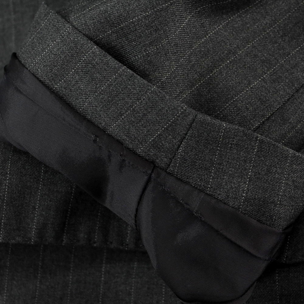 【中古】タリアトーレ TAGLIATORE ISETAN別注 ウール ストライプ 2つボタンスーツ ダークグレー【 表記不明(L位) 】【 状態ランクD 】【 メンズ 】