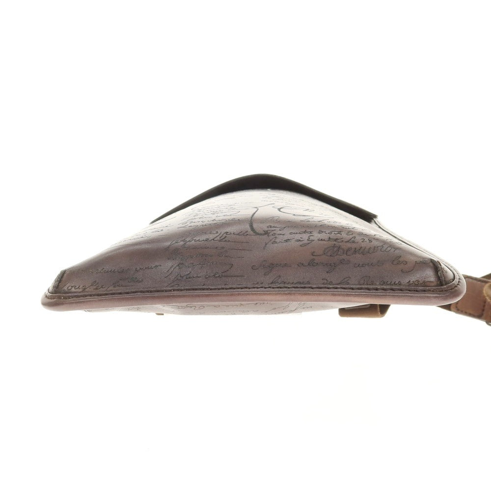 【中古】ベルルッティ Berluti カリグラフィ レザー ショルダーバッグ ブラウン【 状態ランクB 】【 メンズ 】