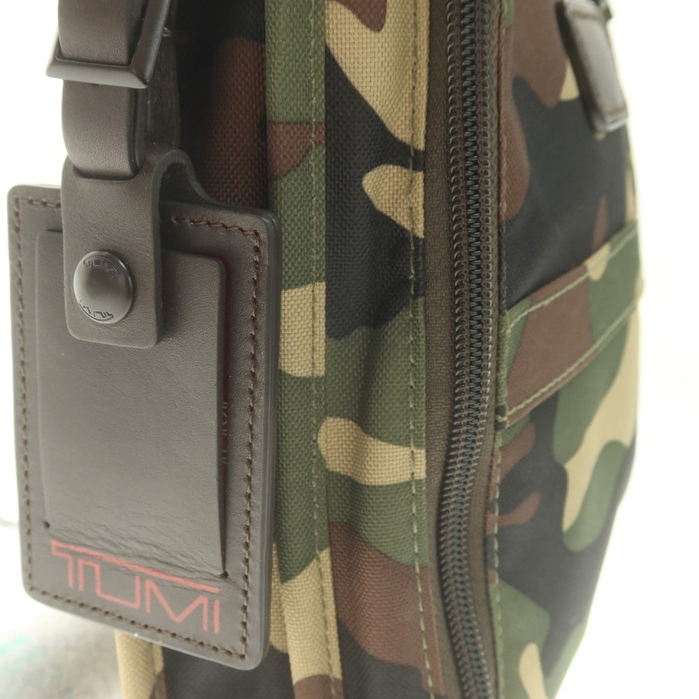 【中古】トゥミ TUMI SHIPS別注 カモフラージュ柄 クラッチバッグ オリーブベージュxブラウン【 状態ランクB 】【 メンズ 】