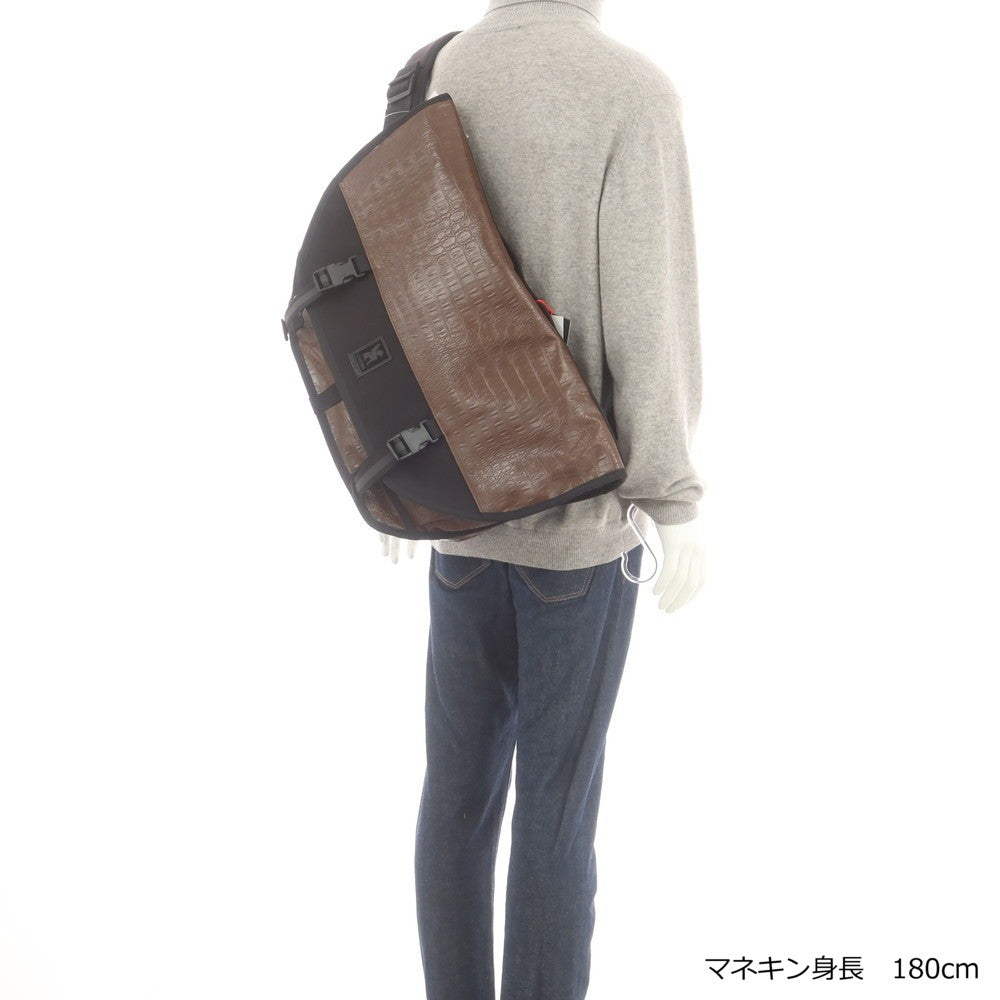 【中古】エンジニアードガーメンツ Engineered Garments × Chrome 2025年秋冬 メッセンジャーバッグ ブラウンxブラック【 状態ランクC 】【 メンズ 】