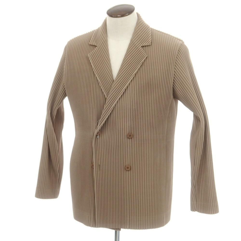 【中古】オム プリッセ イッセイミヤケ HOMME PLISSE ISSEY MIYAKE 2025年秋冬 プリーツ加工ダブルジャケット カーキベージュ【 表記なし(L位) 】【 状態ランクA 】【 メンズ 】