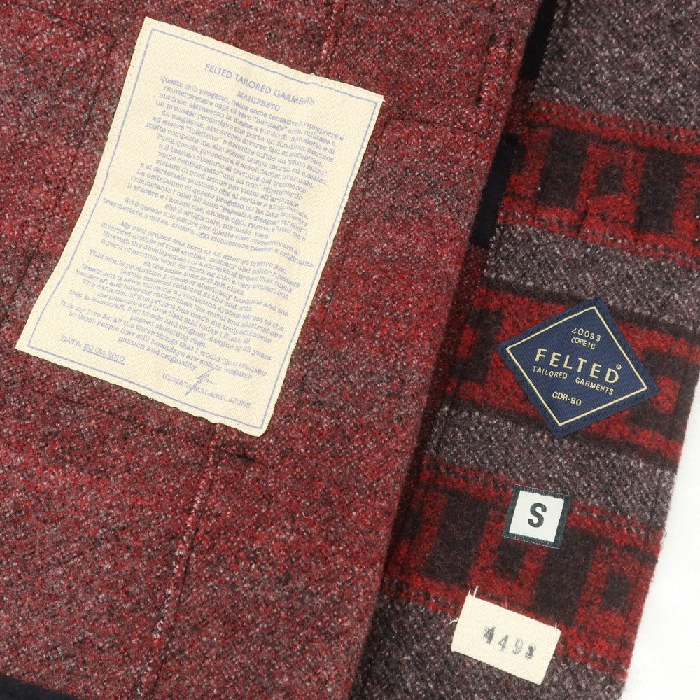 【中古】フェルテッドテーラードガーメンツ FELTED TAILORED GARMENTS ウール ダッフルコート ライトパープル系xレッド【 S 】【 状態ランクA 】【 メンズ 】