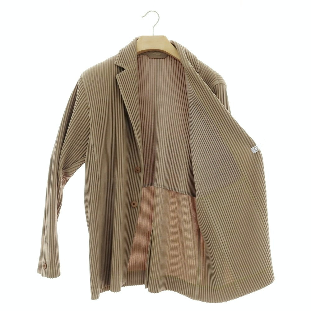 【中古】オム プリッセ イッセイミヤケ HOMME PLISSE ISSEY MIYAKE 2025年秋冬 ポリエステル系 プリーツ 2B カジュアルジャケット カーキ【 表記なし(L位) 】【 状態ランクA 】【 メンズ 】