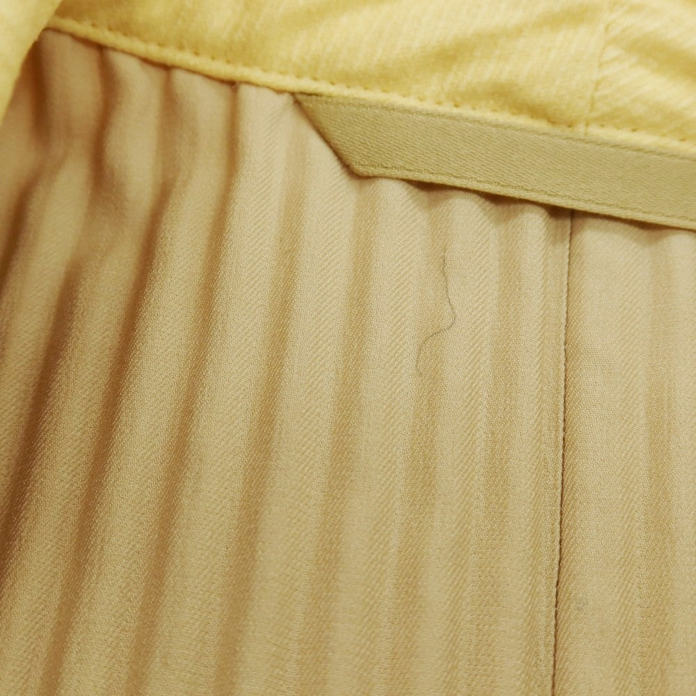 【中古】オム プリッセ イッセイミヤケ HOMME PLISSE ISSEY MIYAKE 2025年秋冬 ポリエステル系 プリーツ 2B カジュアルジャケット イエロー【 表記なし(L位) 】【 状態ランクB 】【 メンズ 】