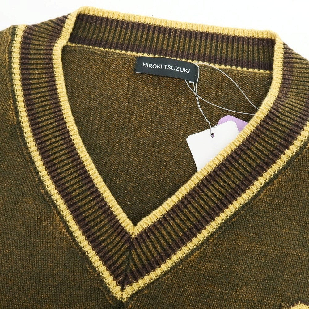 【中古】ヒロキツズキ HIROKI TSUZUKI 2025年秋冬 コットン系 Vネック プルオーバーニット カーキ【 F(M位) 】【 状態ランクA 】【 メンズ 】