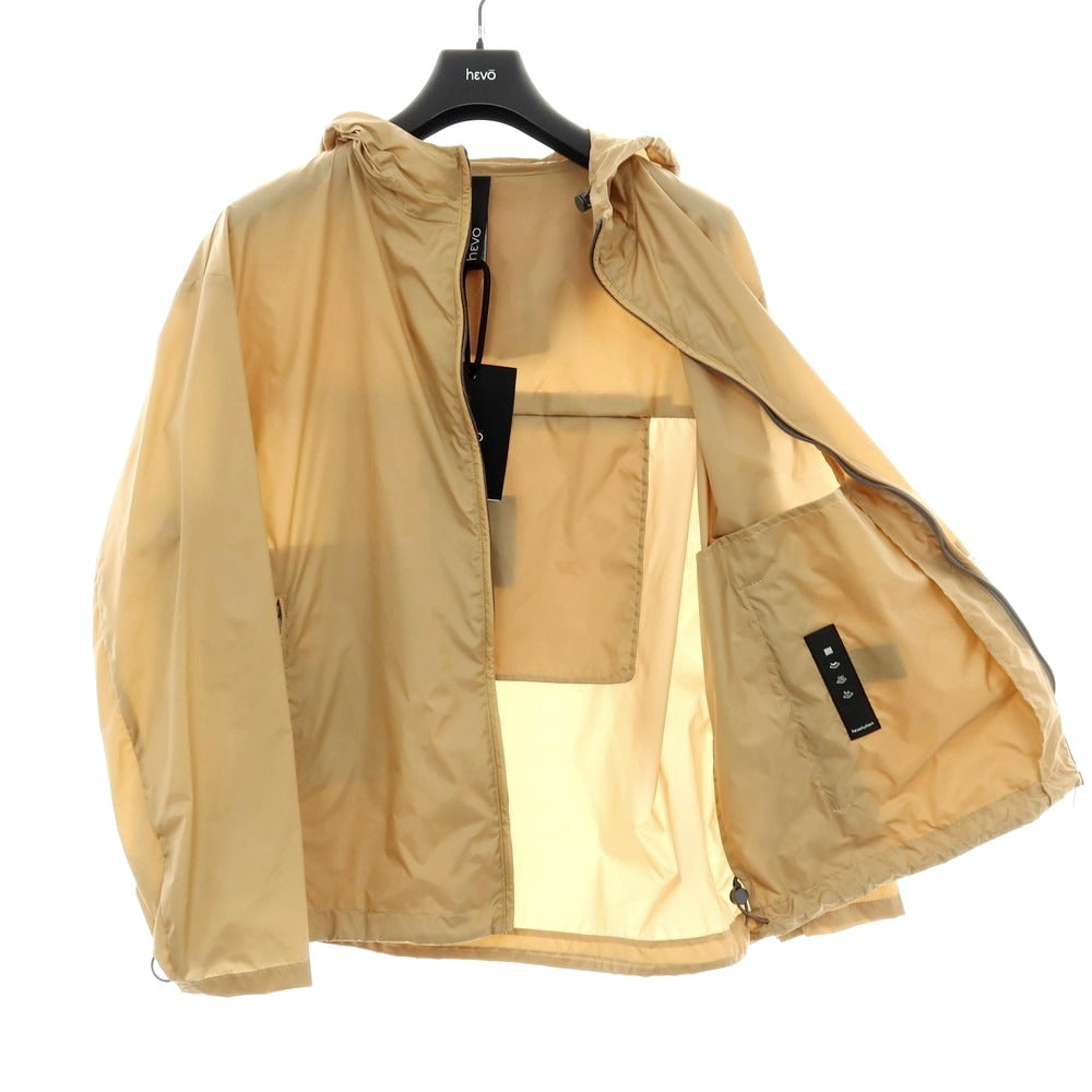 【新品アウトレット】イーヴォ Hevo ナイロン フーデッドジップアップブルゾン ベージュ【サイズ54】【 状態ランクN- 】【 メンズ 】