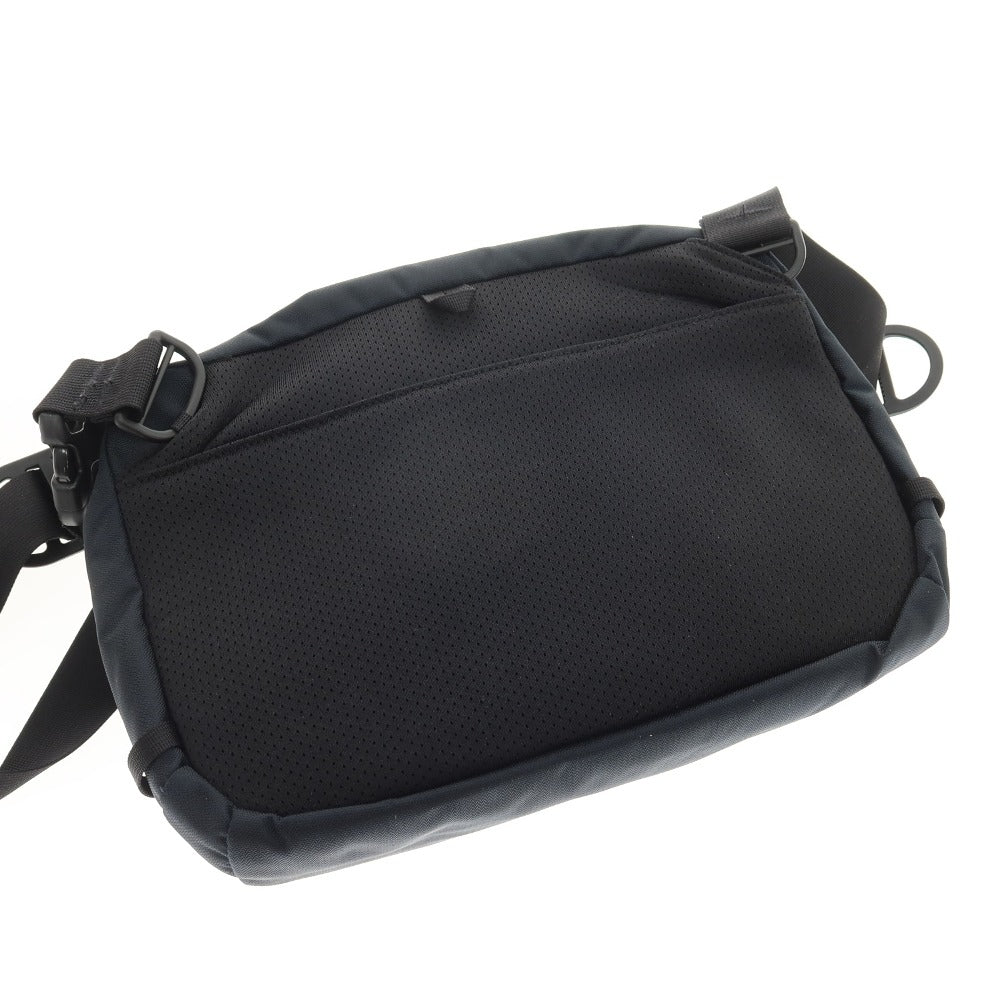 【中古】ミステリーランチ MYSTERY RANCH 297684 ナイロン ショルダーバッグ ブラックネイビー【 状態ランクA 】【 メンズ 】