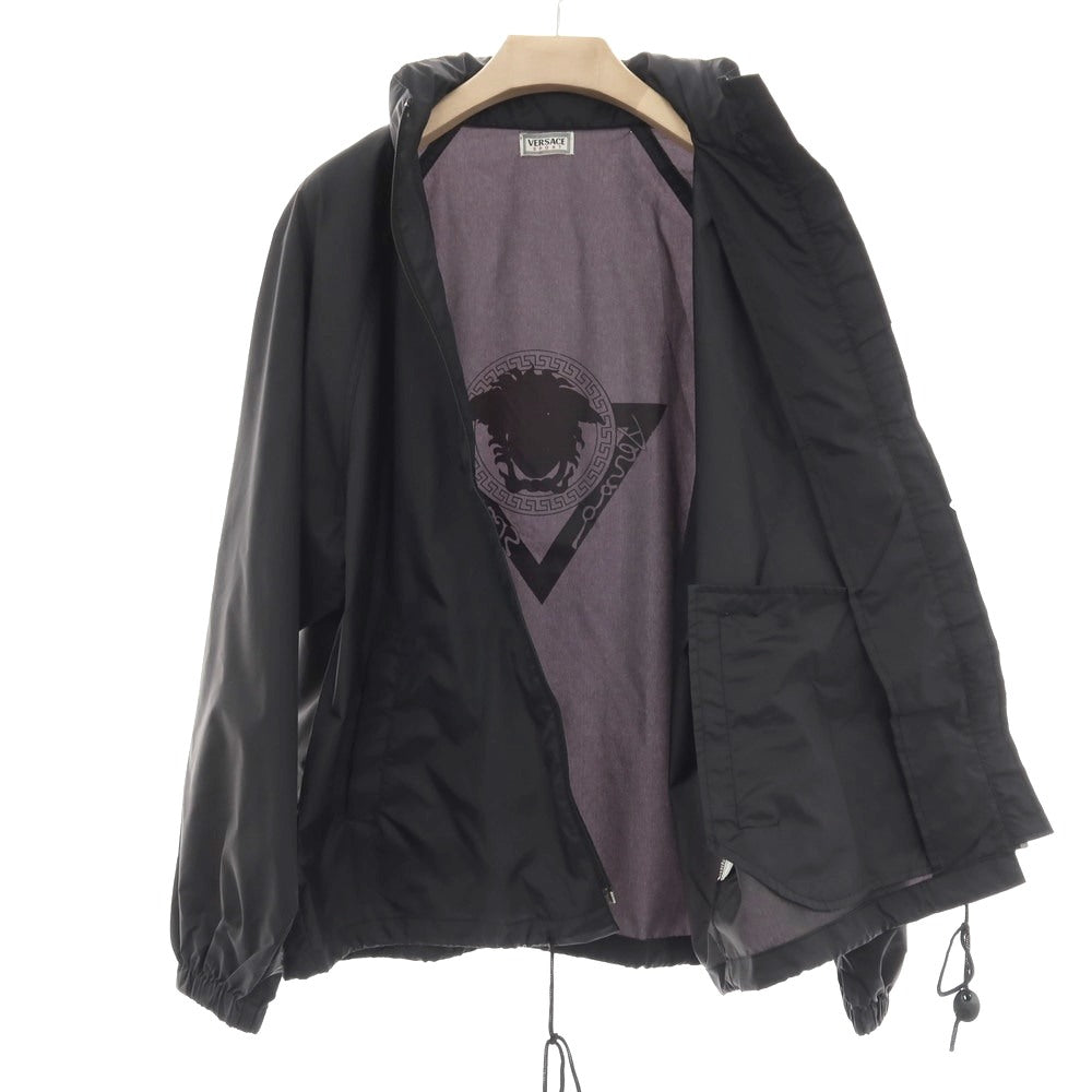 【中古】ヴェルサーチ スポーツ VERSACE SPORT パッカブル ナイロン系 スタンドカラー ブルゾン ブラック【サイズ表記なし(XL位)】【 状態ランクB 】【 メンズ 】