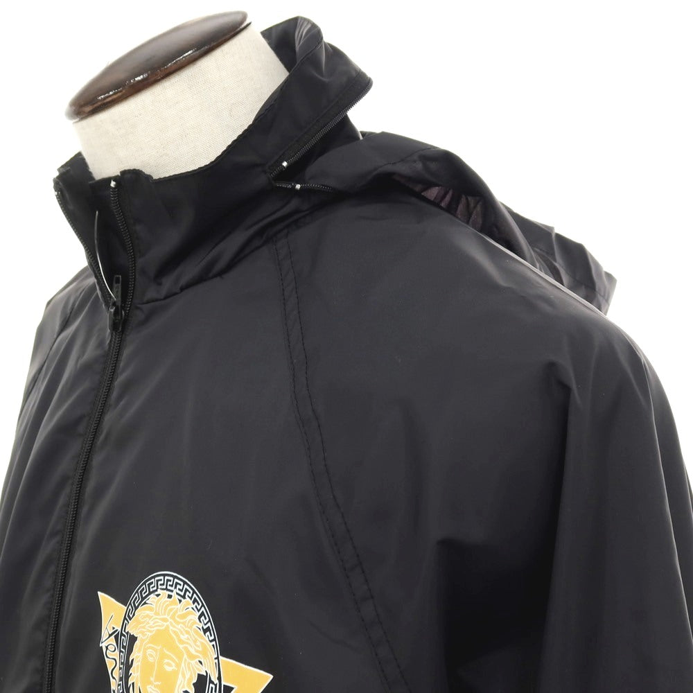 【中古】ヴェルサーチ スポーツ VERSACE SPORT パッカブル ナイロン系 スタンドカラー ブルゾン ブラック【サイズ表記なし(XL位)】【 状態ランクB 】【 メンズ 】