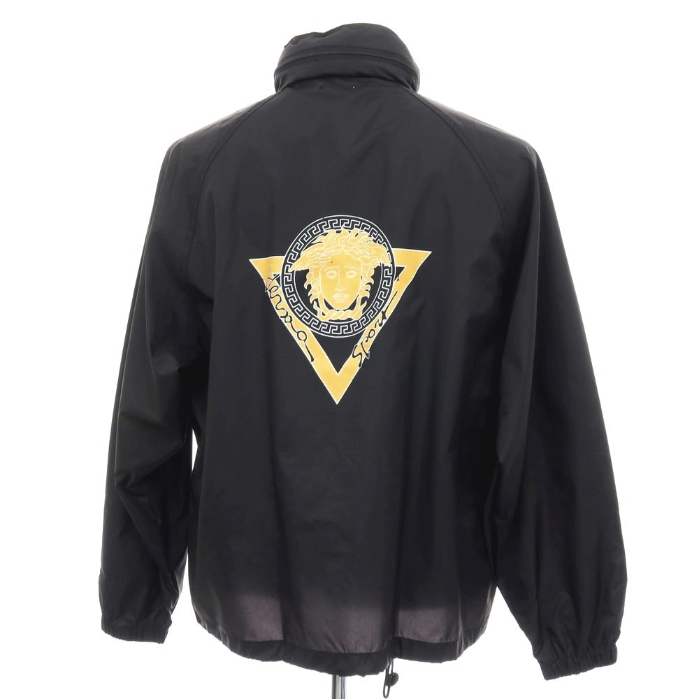【中古】ヴェルサーチ スポーツ VERSACE SPORT パッカブル ナイロン系 スタンドカラー ブルゾン ブラック【サイズ表記なし(XL位)】【 状態ランクB 】【 メンズ 】