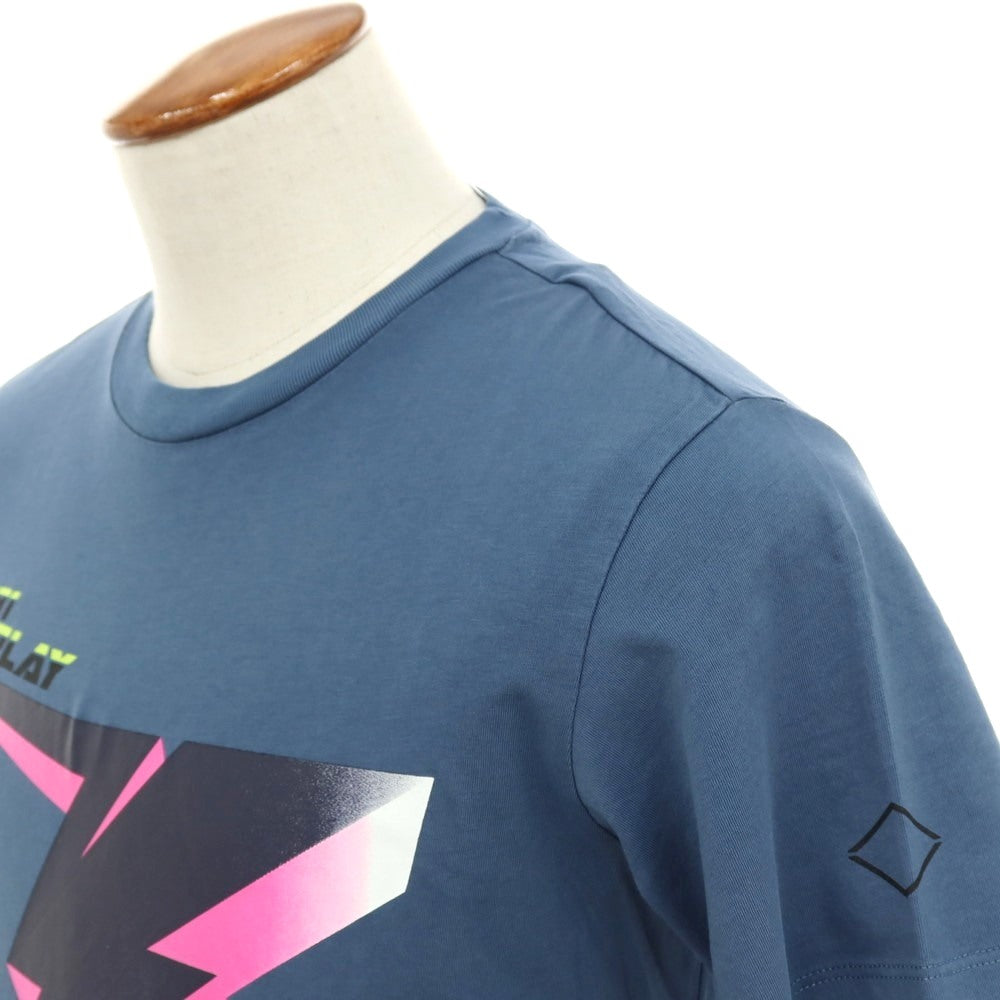 【新品アウトレット】リプレイ REPLAY コットン RACING GARAGE プリント クルーネック 半袖Tシャツ ダルブルー【サイズM】【 状態ランクN- 】【 メンズ 】