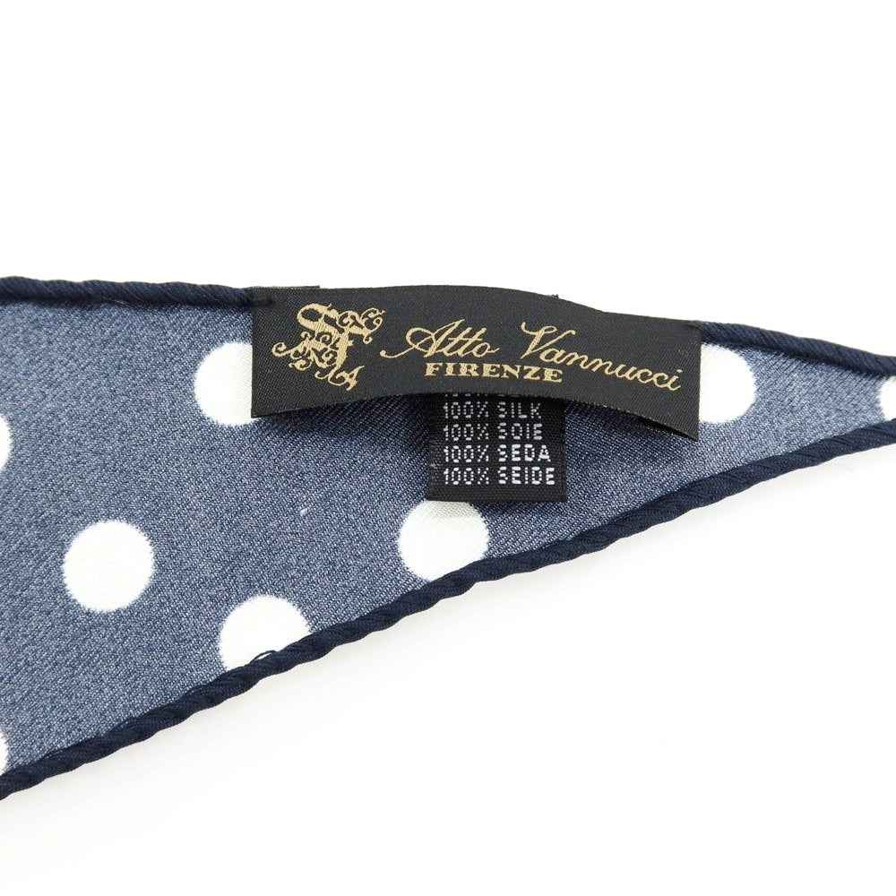 【新品】アットヴァンヌッチ Atto Vannucci シルク ランダムドット柄 プリント ひし形 スカーフ ダークネイビー【 状態ランクN 】【 メンズ 】