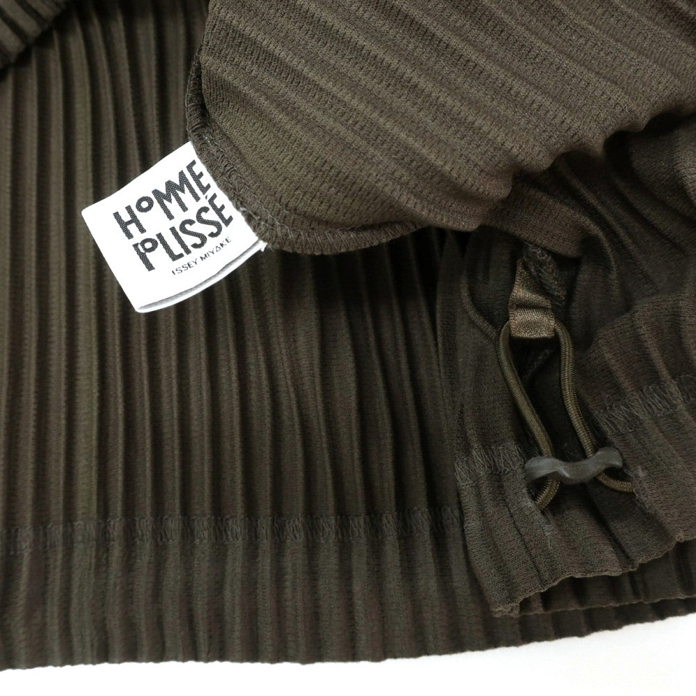 【中古】オム プリッセ イッセイミヤケ HOMME PLISSE ISSEY MIYAKE 2026年秋冬 プリーツ ダブルジップ パーカー グレイッシュオリーブ【サイズ表記なし(L位)】【 状態ランクA 】【 メンズ 】