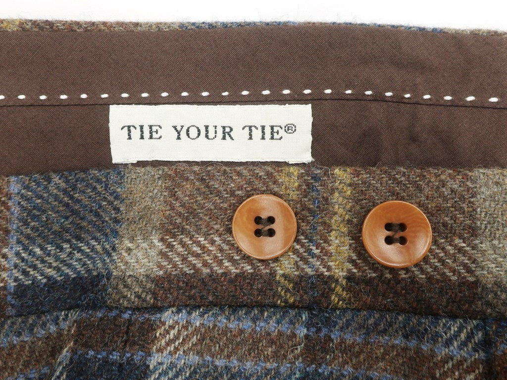 【新品】タイユアタイ TIE YOUR TIE カジュアルスラックスパンツ
ブラウン×ネイビー系【サイズ56】【BRW】【A/W】【状態ランクN】【メンズ】 EPD