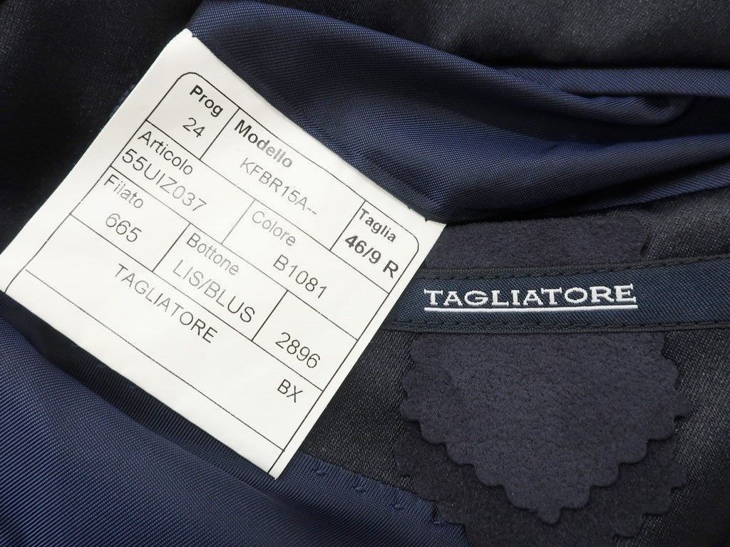 【新品アウトレット】タリアトーレ TAGLIATORE カジュアルジャケット
ネイビー【サイズ46】【NVY】【A/W】【状態ランクN-】【メンズ】 CPD