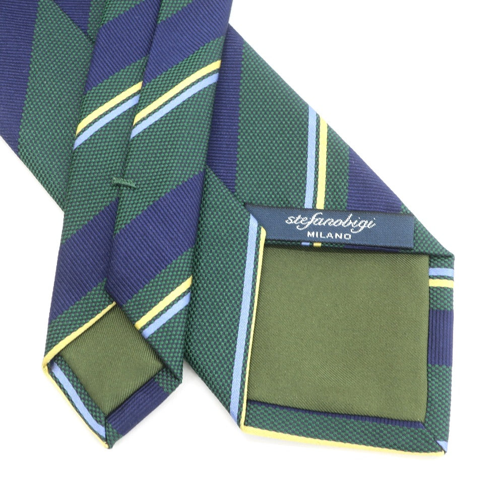 【新品】ステファノ ビジ stefano bigi ストライプ柄ネクタイ
グリーンxネイビー【GRN】【S/S/A/W】【状態ランクN】【メンズ】
【779187】 APD