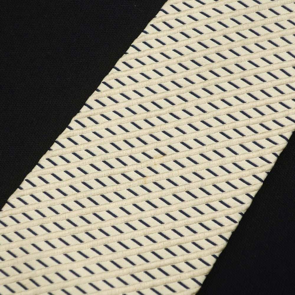 【中古】エルメネジルドゼニア Ermenegildo Zegna ストライプ柄ネクタイ
ライトベージュxネイビー【サイズ-】【BEI】【S/S/A/W】【状態ランクB】【メンズ】
【778995】 APD