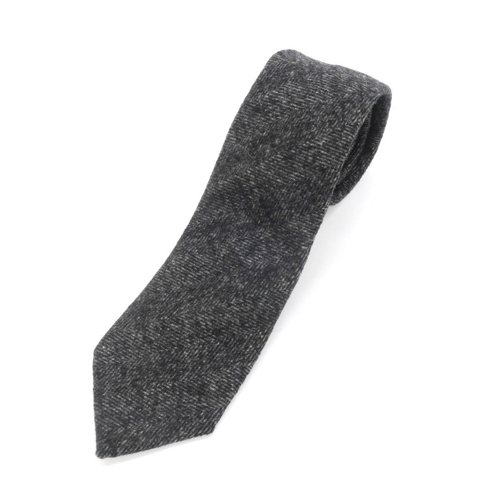 【中古】ジョルジオアルマーニ GIORGIO ARMANI 無地ネクタイ
グレー【GRY】【A/W】【状態ランクB】【メンズ】
【778789】 BPD