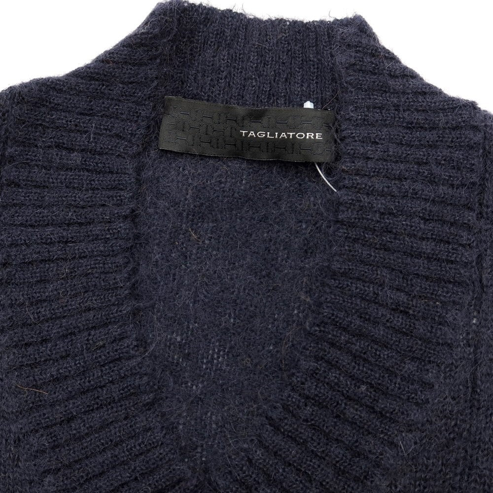 【新品】タリアトーレ TAGLIATORE プルオーバーニット
ネイビー【サイズ48】【NVY】【A/W】【状態ランクN】【メンズ】
【769872】 APD