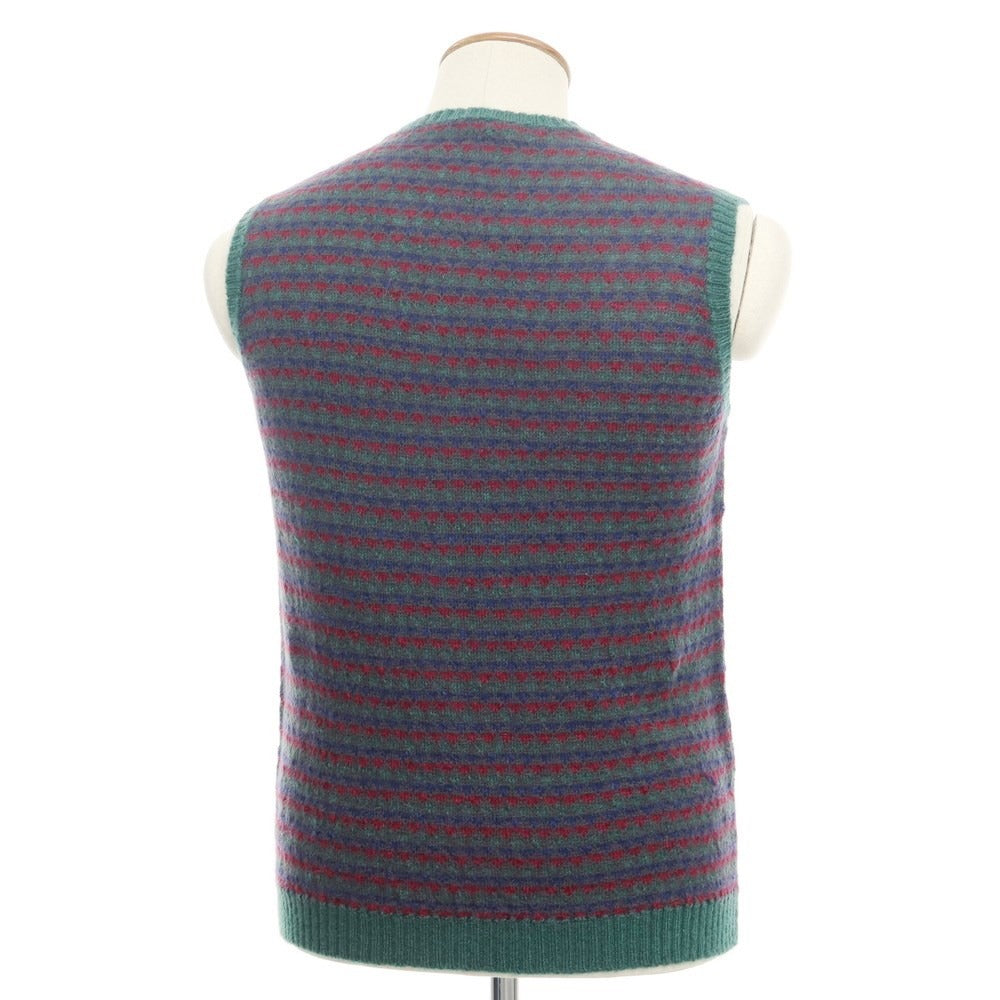 【新品】スカリオーネ SCAGLIONE ニットベスト
グリーンxネイビーxレッド【サイズM】【GRN】【A/W】【状態ランクN】【メンズ】
【769873】 APD
