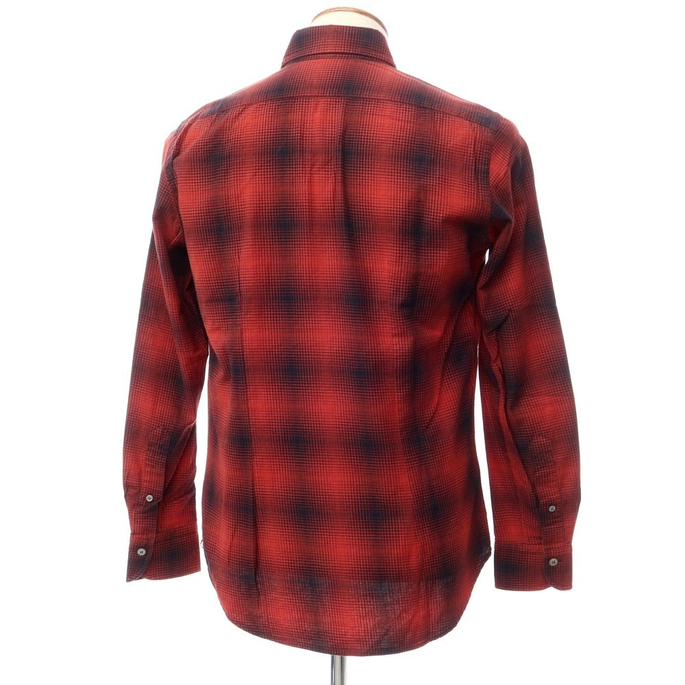【新品】バグッタ Bagutta カジュアルシャツ
レッドxブラック【サイズ40】【RED】【S/S/A/W】【状態ランクN】【メンズ】
【769590】 CPD