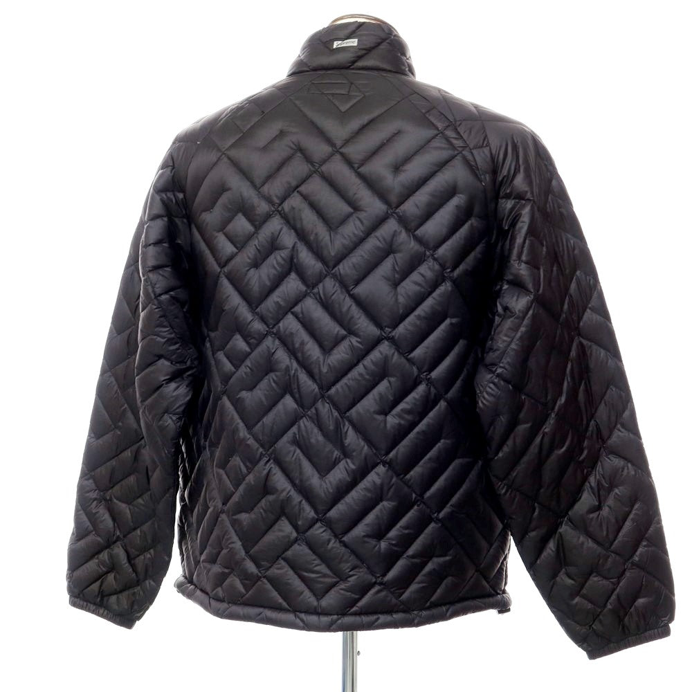【中古】シュプリーム Supreme 2022年春夏 Spellout Quilted Lightweight Down Jacket ダウンジャケット
ブラック【サイズL】【BLK】【A/W】【状態ランクD】【メンズ】
【769398】 APD