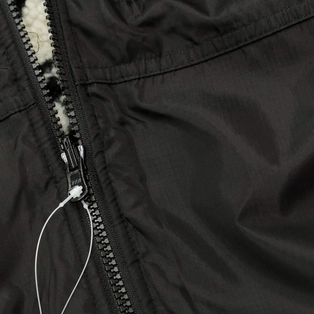 【中古】シュプリーム Supreme 2021年秋冬 Celtic Knot Reversible WINDSTOPPER Fleece Hooded Jacket フポリエステル フリース リバーシブル ジャケット ブルゾン ホワイトxブラック【サイズXL】【WHT】【A/W】【状態ランクB】【メンズ】【768894】