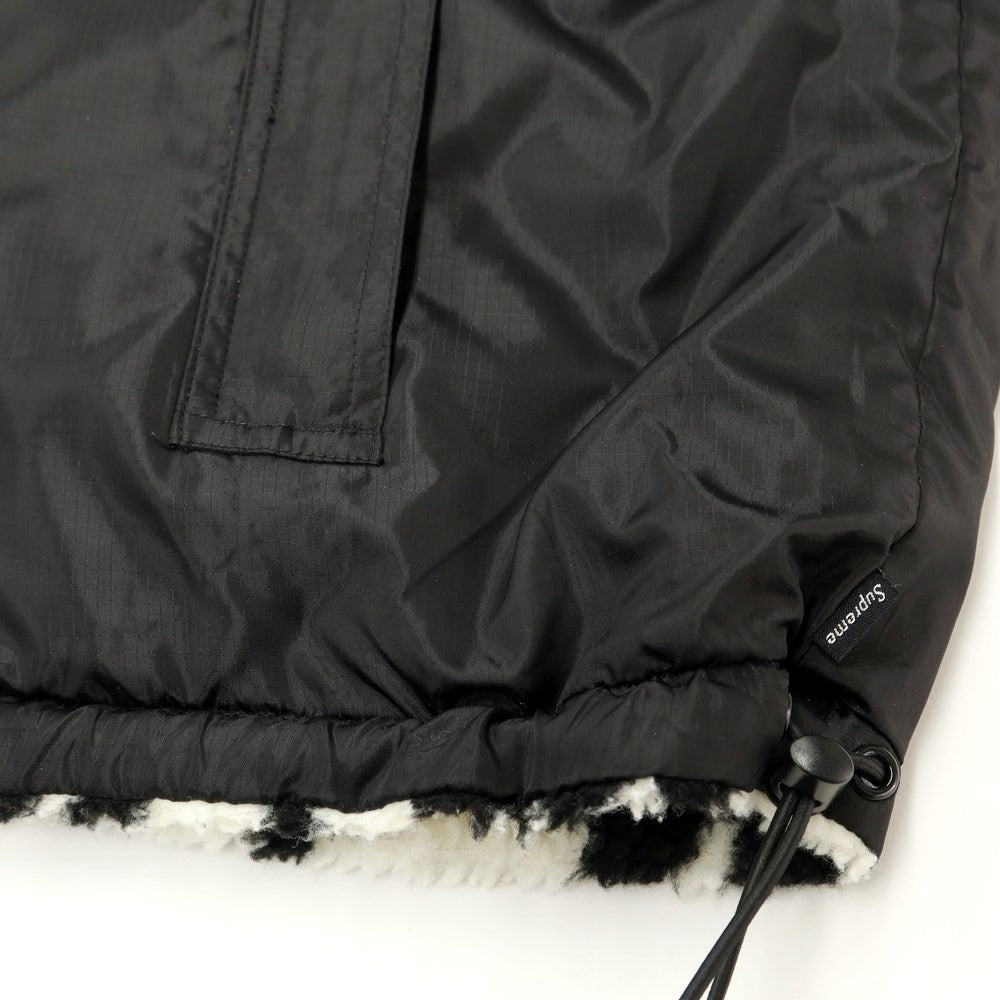 【中古】シュプリーム Supreme 2021年秋冬 Celtic Knot Reversible WINDSTOPPER Fleece Hooded Jacket フポリエステル フリース リバーシブル ジャケット ブルゾン ホワイトxブラック【サイズXL】【WHT】【A/W】【状態ランクB】【メンズ】【768894】