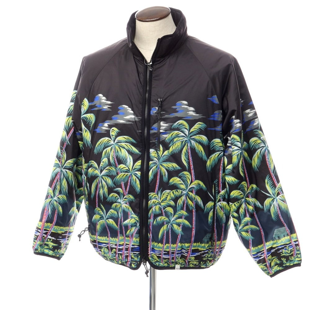 【中古】マジックスティック MAGIC STICK 2023年春夏 × reyn spooner ナイロン 中綿ブルゾン ブラックxマルチカラー【サイズL】【BLK】【A/W】【状態ランクA】【メンズ】【768773】