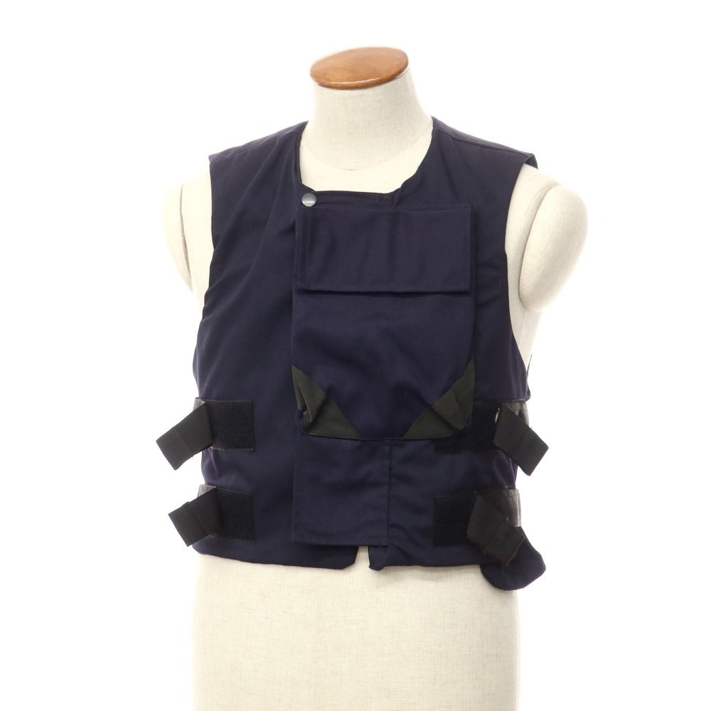 【中古】ミリタリー MILITARY イギリス軍 BODY ARMOUR ミリタリーベスト ネイビー【 170/100 】【 状態ランクB 】【 メンズ 】
[APD]