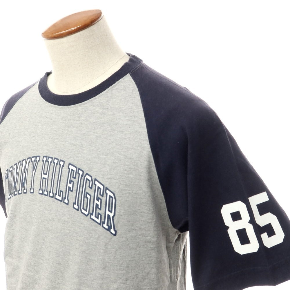 【中古】トミーヒルフィガー TOMMY HILFIGER コットン クルーネック 半袖Ｔシャツ グレーxダークネイビー【 M 】【 状態ランクC 】【 メンズ 】
[APD]