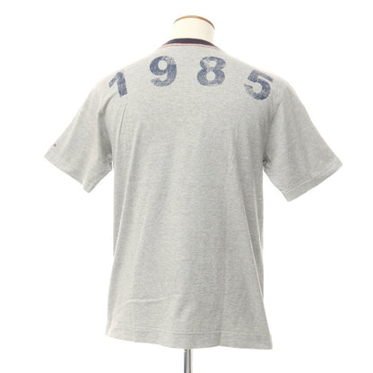 【中古】トミーヒルフィガー TOMMY HILFIGER コットン クルーネック 半袖Ｔシャツ グレーxネイビー【 M 】【 状態ランクC 】【 メンズ 】
[DPD]