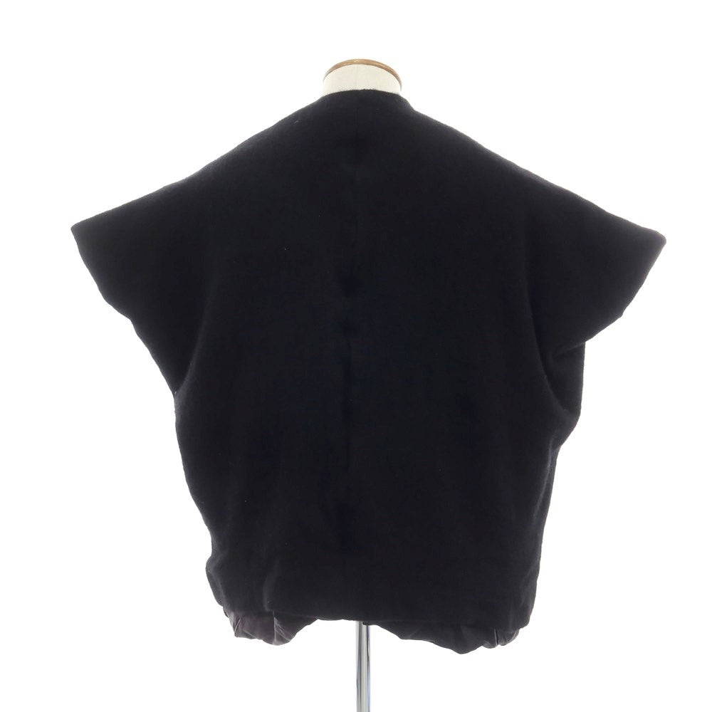 【中古】【未使用】コムデギャルソンオムプリュス COMME des GARCONS HOMME PLUS 2023年秋冬 ウール ケープ ブラック【 M 】【 状態ランクS 】【 メンズ 】
[CPD]