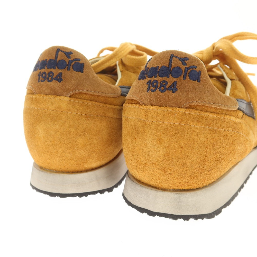 【中古】【未使用】ディアドラ Diadora HERITAGE TRIDENT S.SW スエード スニーカー イエローオレンジ xネイビー【 27.5 】【 状態ランクS 】【 メンズ 】
[APD]