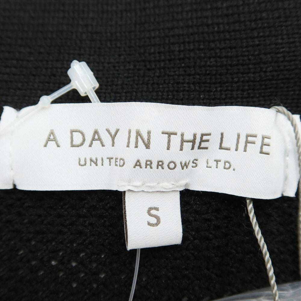 【中古】【未使用】ア デイ イン ザ ライフ ユナイテッドアローズ a day in the life  united arrows ポリエステル カーディガン ブラック【サイズS】【BLK】【S/S】【状態ランクS】【メンズ】【759374】
[APD]