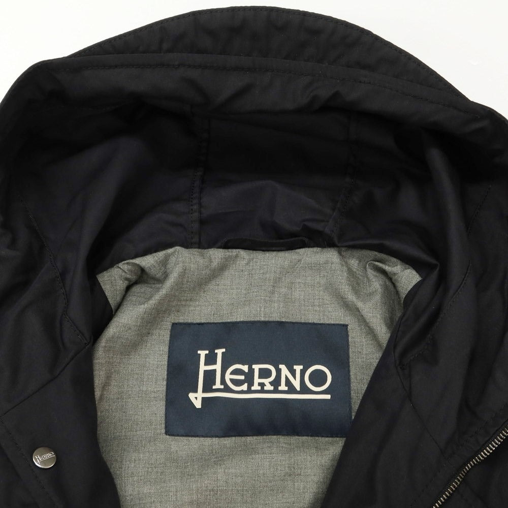 【中古】ヘルノ Herno コットンナイロン フーデッドコート ブラック【サイズ44】【BLK】【S/S】【状態ランクC】【メンズ】【759370】
[APD]