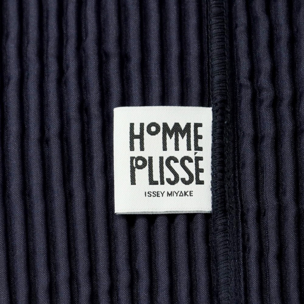 【中古】オム プリッセ イッセイミヤケ HOMME PLISSE ISSEY MIYAKE 2024年秋冬 ポリエステル プリーツ加工 コート ネイビー【 表記なし（L位） 】【 状態ランクA 】【 メンズ 】