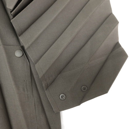 【中古】オム プリッセ イッセイミヤケ HOMME PLISSE ISSEY MIYAKE プリーツ加工 ブルゾン グレイッシュカーキ【 表記なし（L位） 】【 状態ランクA 】【 メンズ 】
