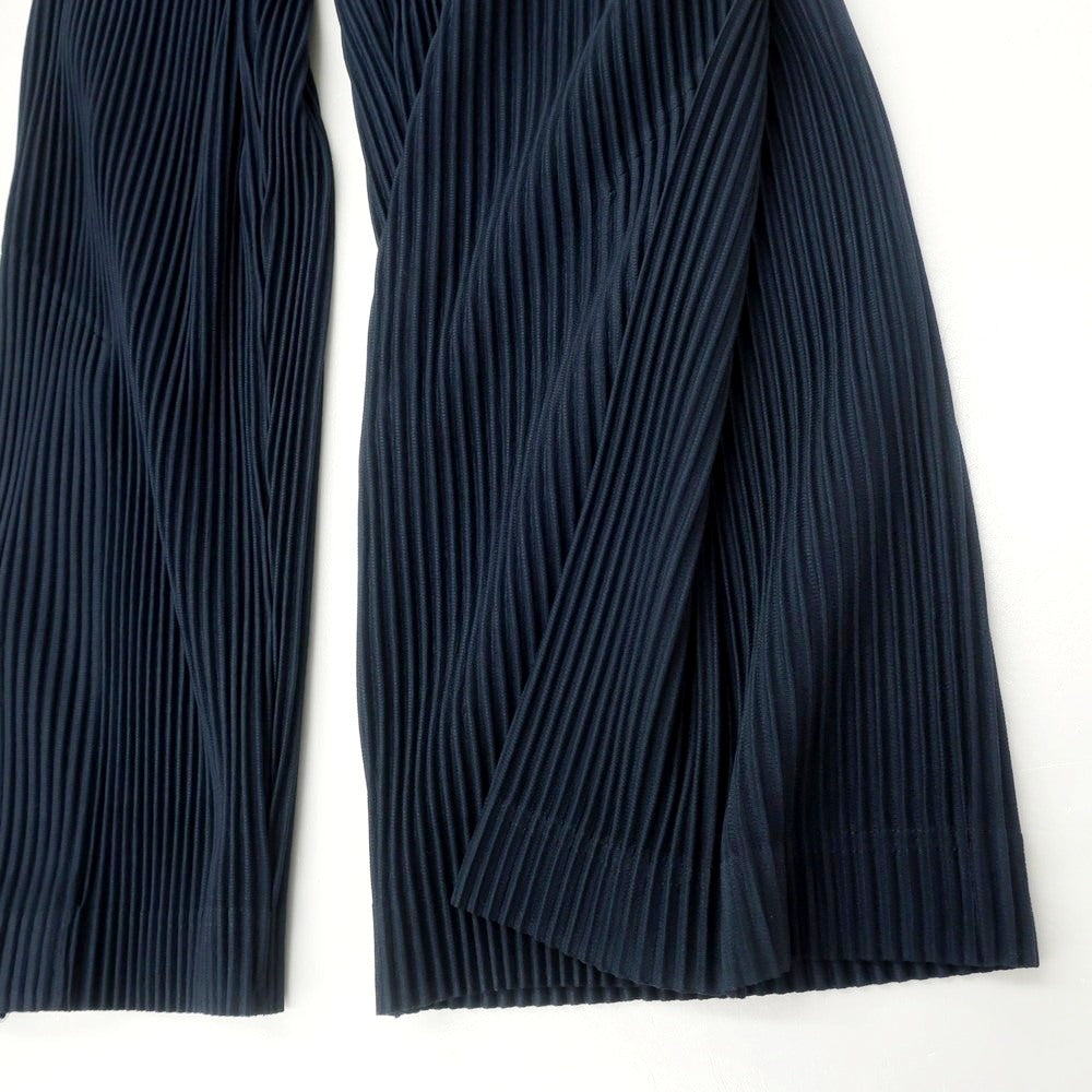 【中古】オム プリッセ イッセイミヤケ HOMME PLISSE ISSEY MIYAKE 2024年秋冬 プリーツ イージーパンツ ネイビー【 表記なし（L位） 】【 状態ランクA 】【 メンズ 】 [APD]