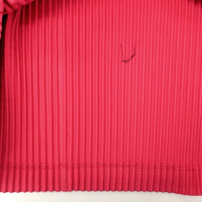 【中古】オム プリッセ イッセイミヤケ HOMME PLISSE ISSEY MIYAKE 2024年秋冬 プリーツ プルオーバー パーカー レッドピンク【 表記なし（L位） 】【 状態ランクA 】【 メンズ 】 [APD]