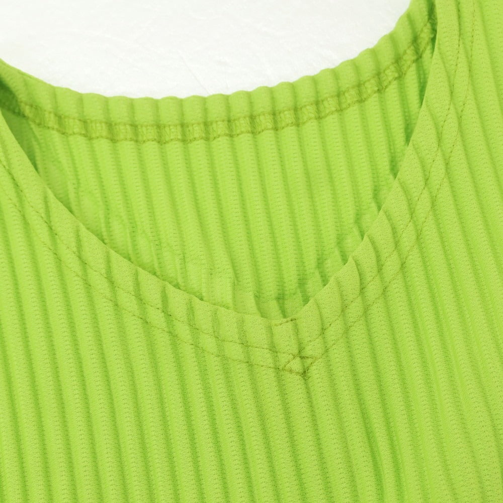 【中古】オム プリッセ イッセイミヤケ HOMME PLISSE ISSEY MIYAKE 2025年春夏 プリーツ Vネック 半袖 カットソー ライトグリーン【 表記なし（L位） 】【 状態ランクA 】【 メンズ 】 [APD]