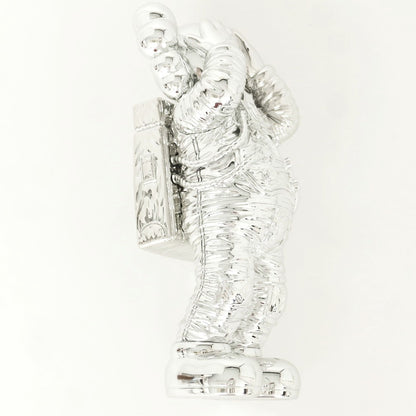 【中古】カウズ KAWS HOLIDAY SPACE ホリデースペース フィギュア シルバー【 状態ランクA 】【 メンズ 】