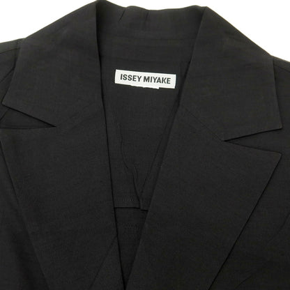 【中古】イッセイミヤケ ISSEY MIYAKE 2025年春夏 プリーツ加工 ジャケット ブラック【 表記なし（L位） 】【 状態ランクA 】【 メンズ 】