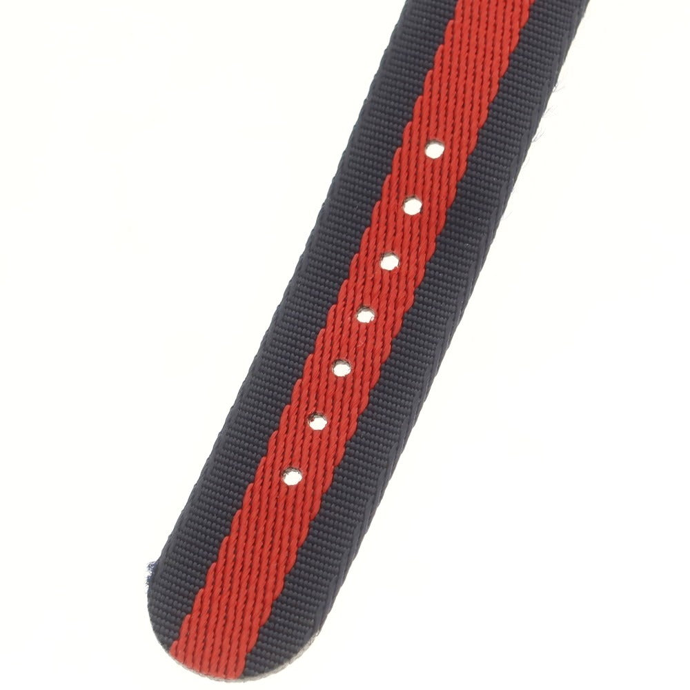 【中古】【未使用】グッチ GUCCI タイムレスG BEE 腕時計 ゴールドxネイビー【 状態ランクS 】【 ユニセックス 】[CPD]