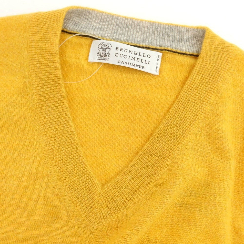 【新品】ブルネロクチネリ Brunello Cucinelli カシミヤ Vネックニット オレンジイエロー【サイズ46】【 状態ランクN 】【 メンズ 】 [DPD]